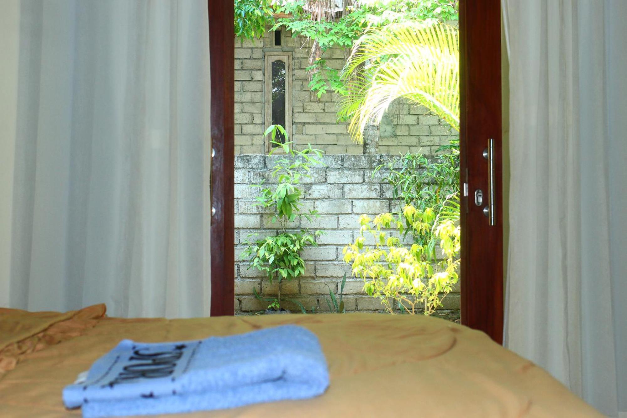 Three V Homestay Kuta  Exterior photo
