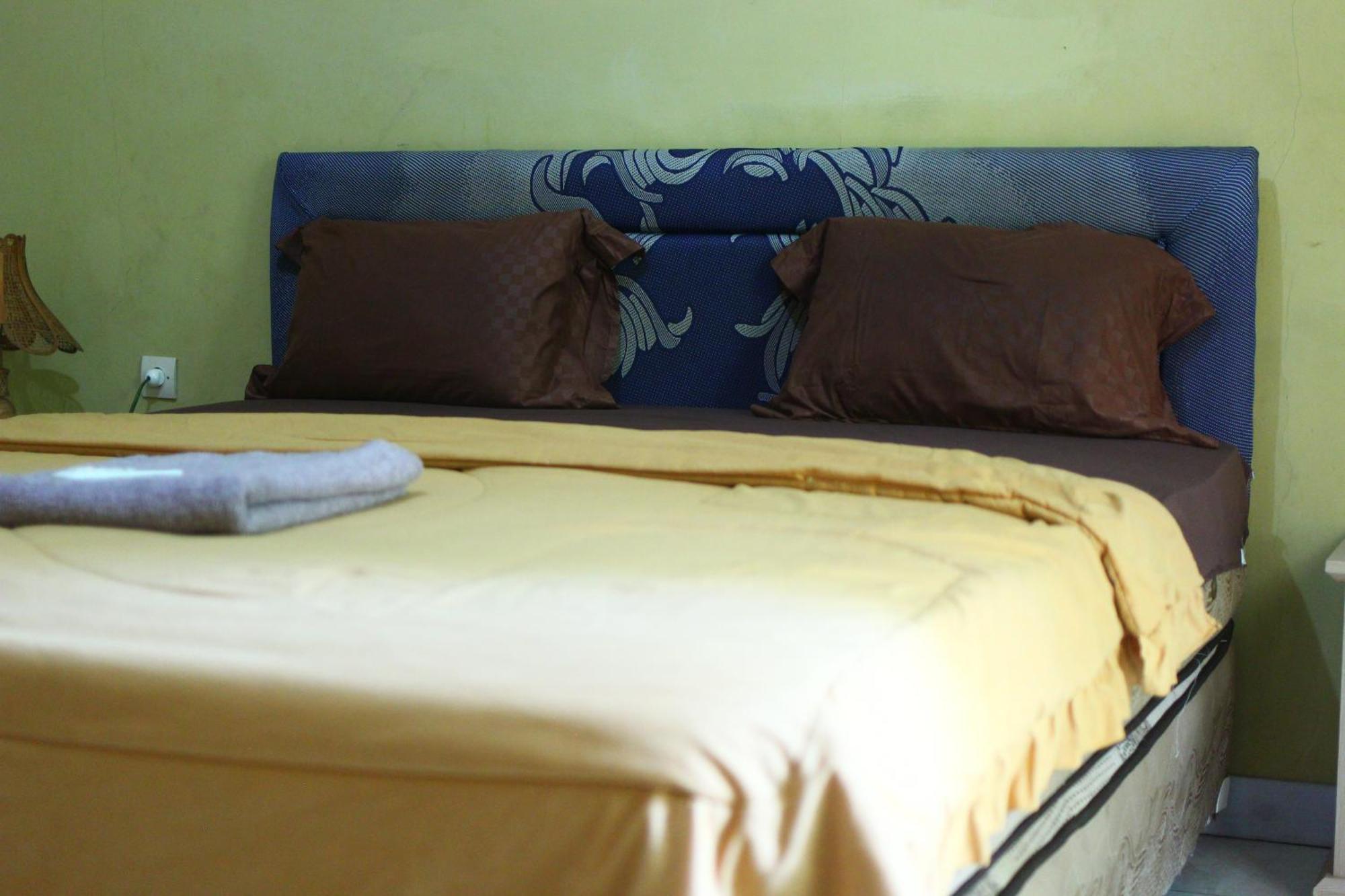 Three V Homestay Kuta  Exterior photo