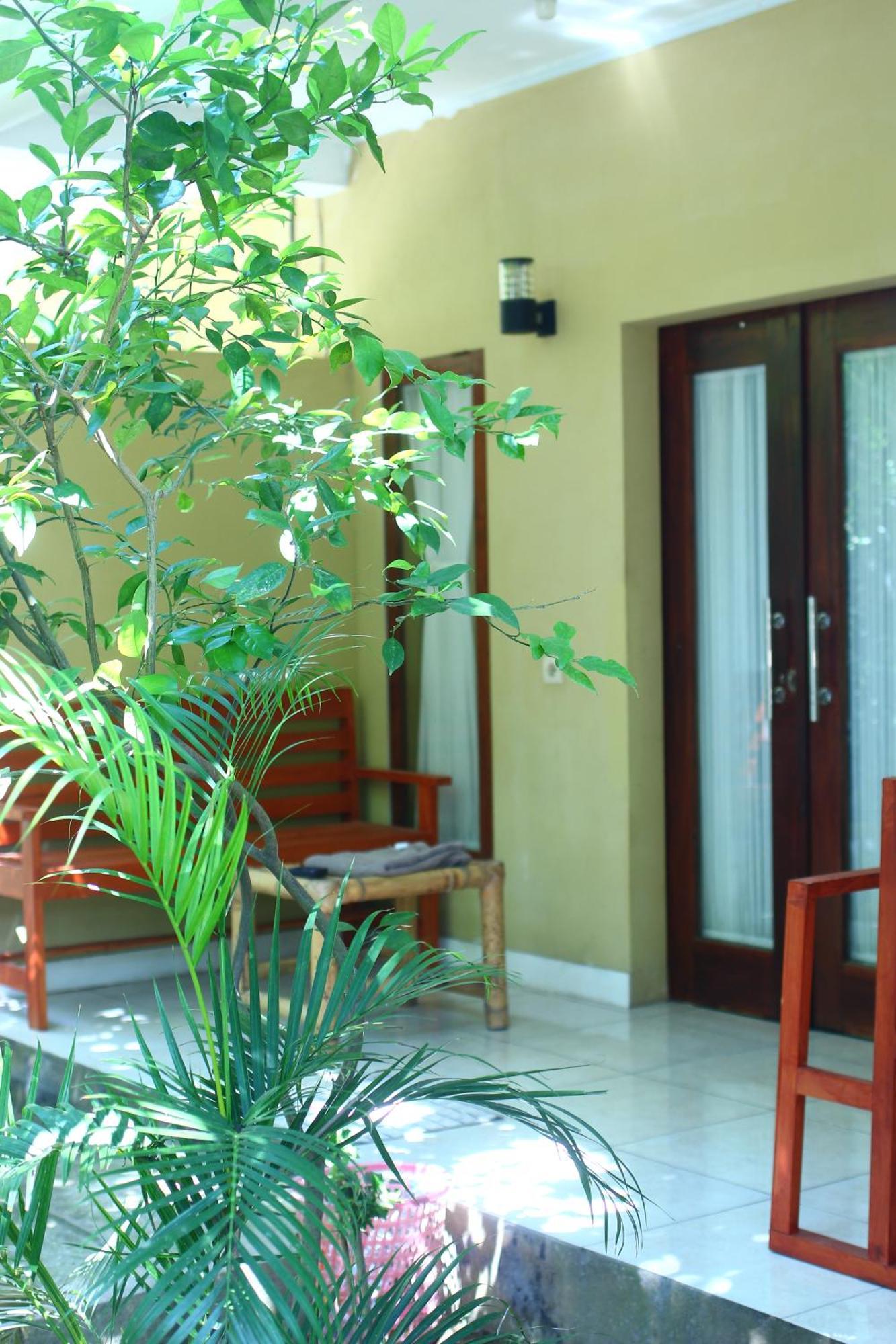 Three V Homestay Kuta  Exterior photo